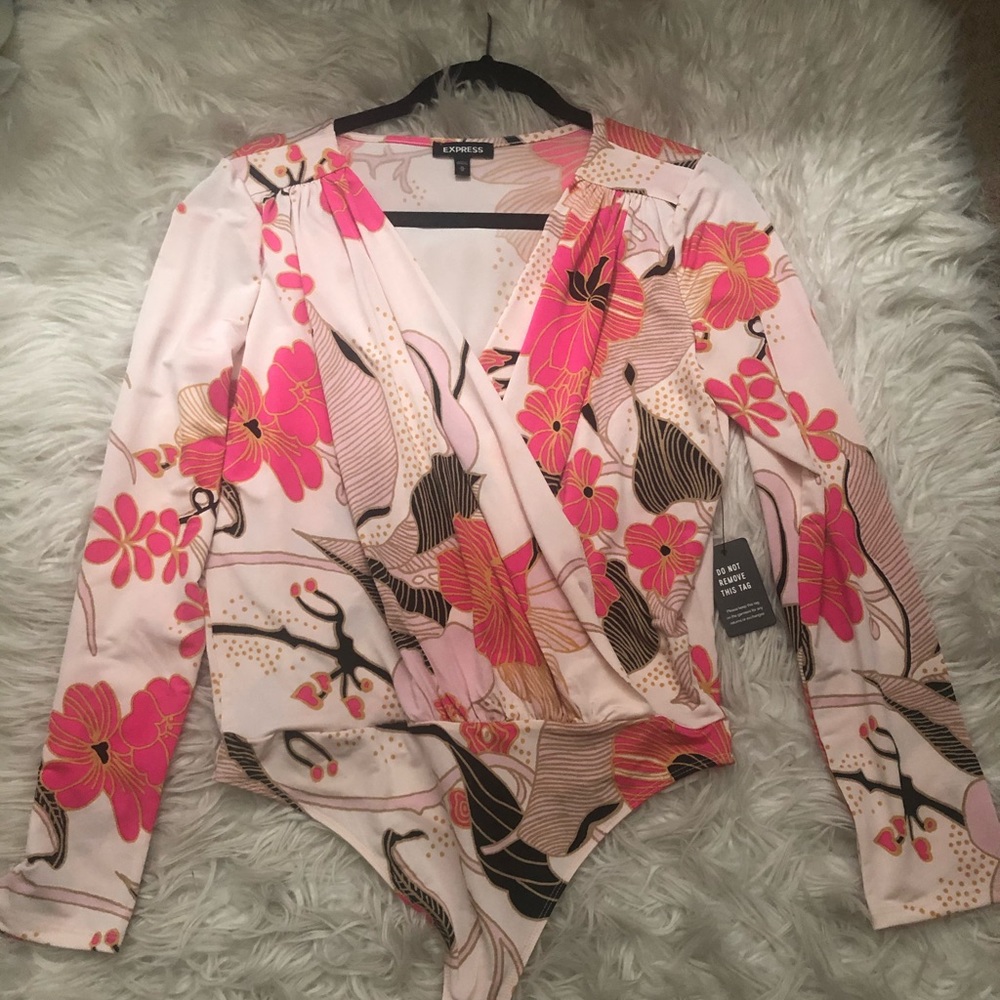 Express women’s bodysuit size M NWT